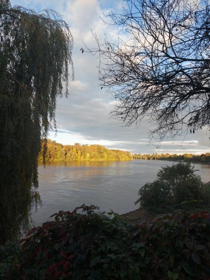 Les Seringats Poissy Dış mekan fotoğraf