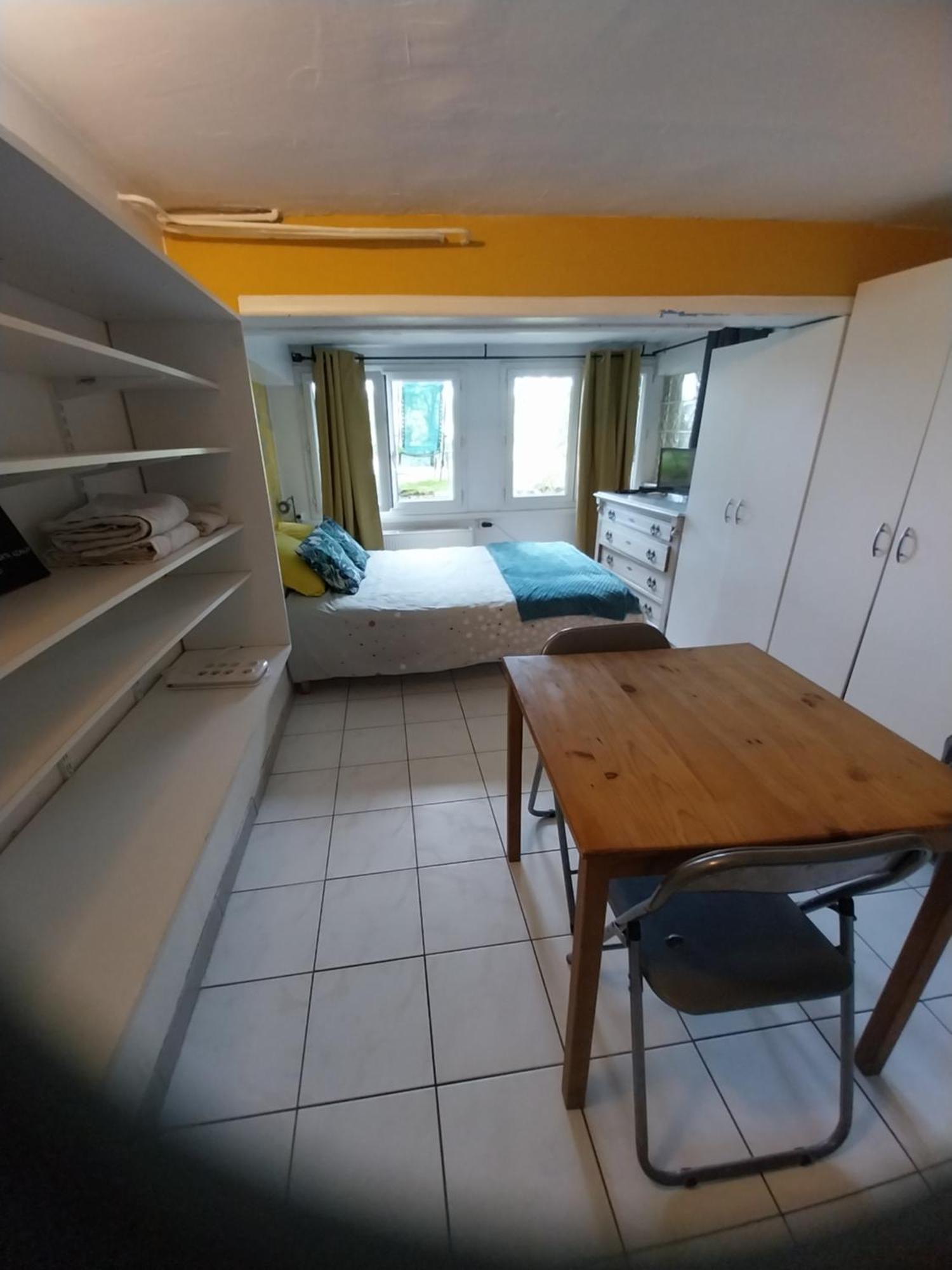 Les Seringats Poissy Dış mekan fotoğraf